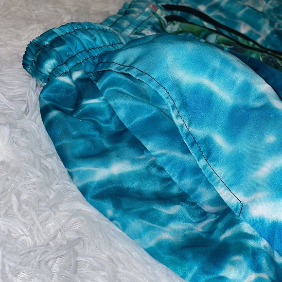 Menβs Pineapple Swim Trunks - Picture 4 of 6